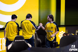 Legacy players sharing handshakes